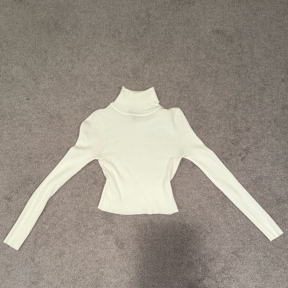 Elegant Cream Turtleneck Sweater